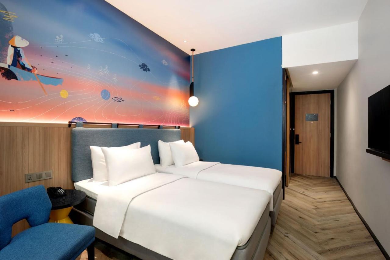 Hotel Ibis Styles Semarang Simpang Lima Exterior foto