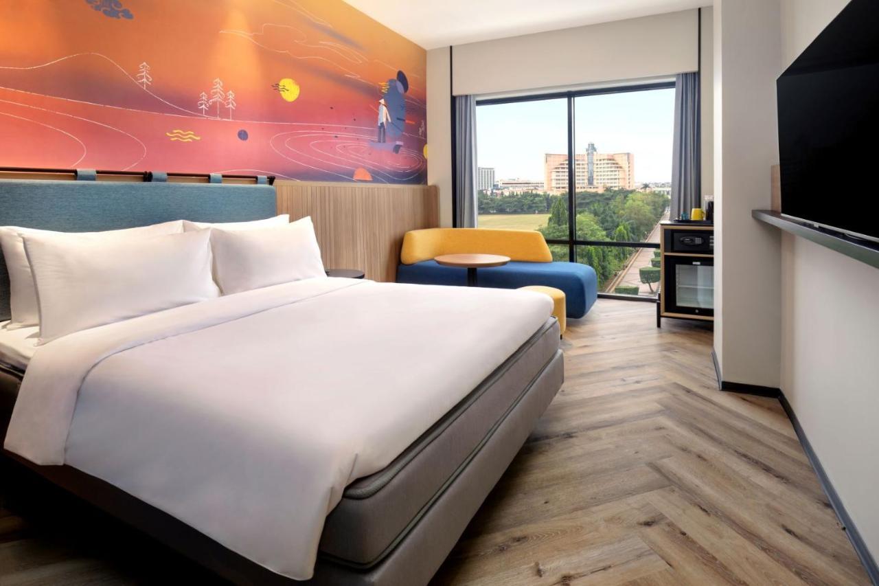 Hotel Ibis Styles Semarang Simpang Lima Exterior foto