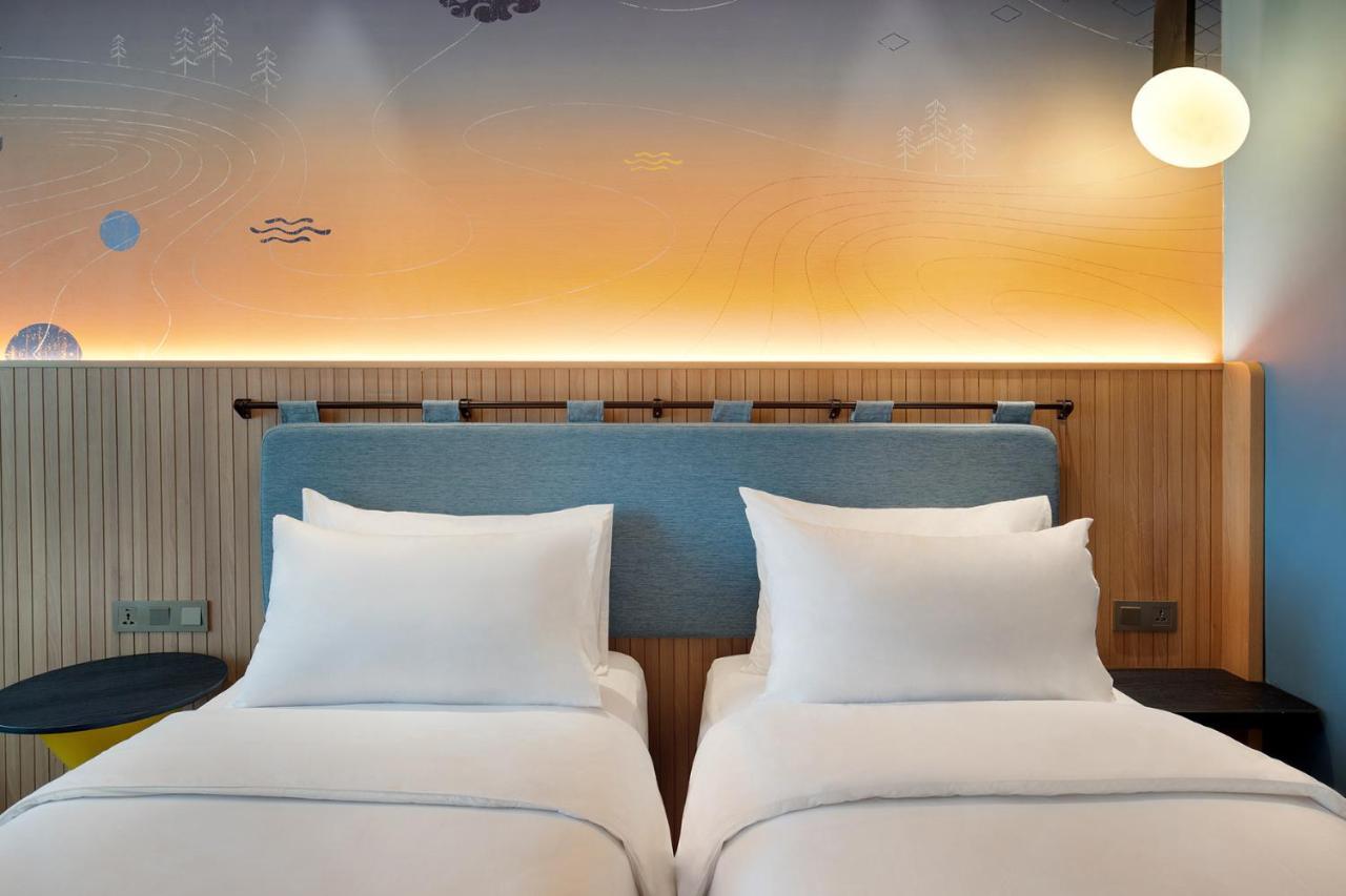 Hotel Ibis Styles Semarang Simpang Lima Exterior foto
