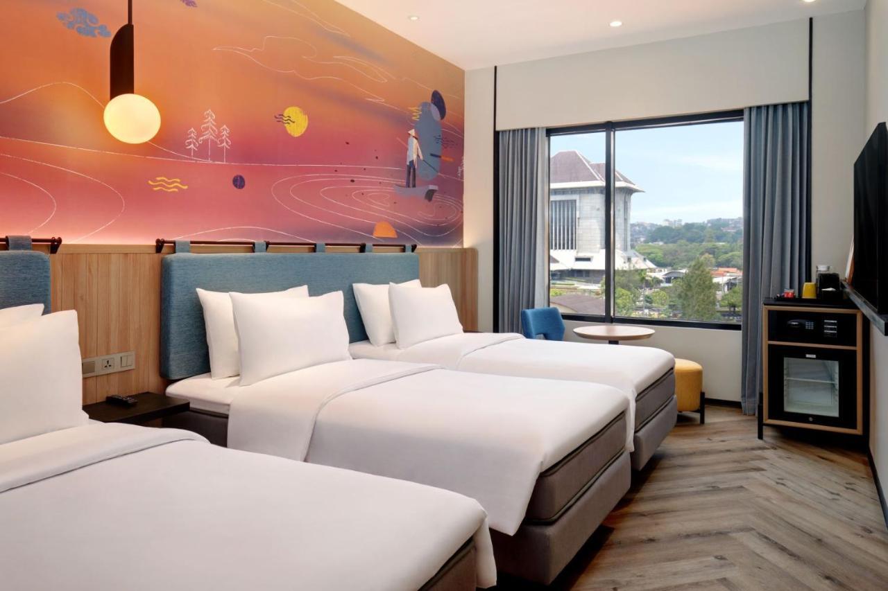 Hotel Ibis Styles Semarang Simpang Lima Exterior foto