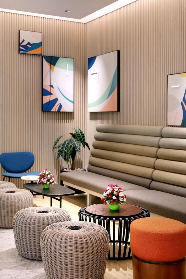 Hotel Ibis Styles Semarang Simpang Lima Exterior foto