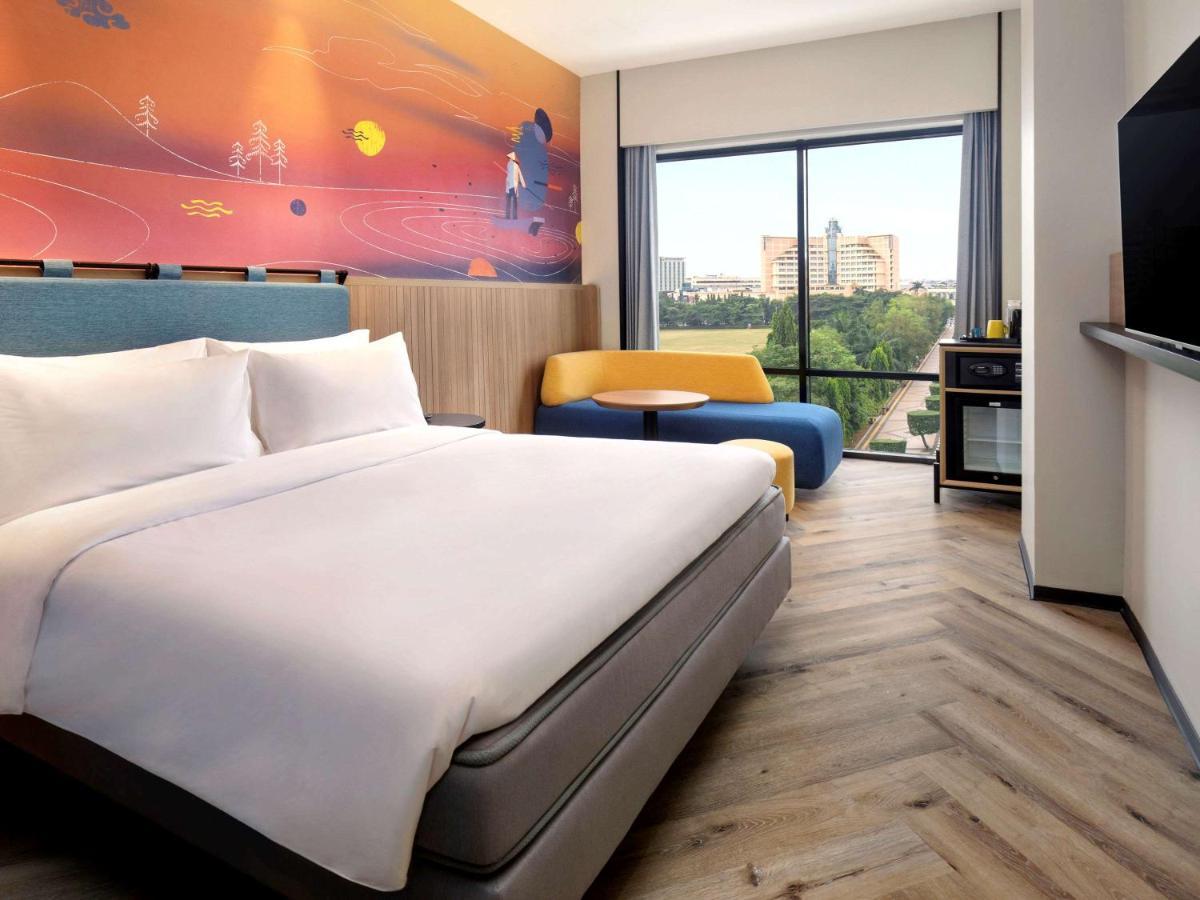 Hotel Ibis Styles Semarang Simpang Lima Exterior foto